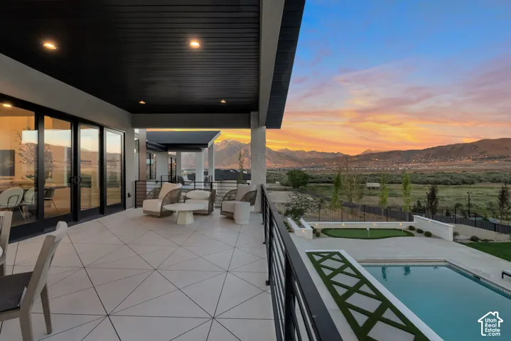 1023 W Reining Way, Riverton, Utah 84065