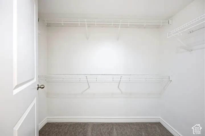 Walk in closet