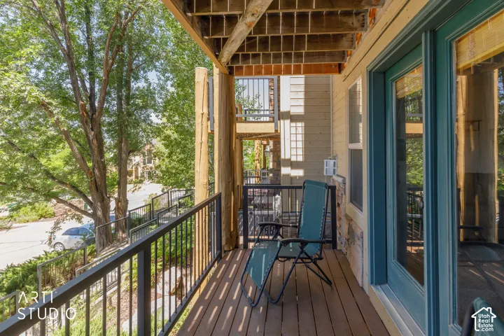 Main level covered deck