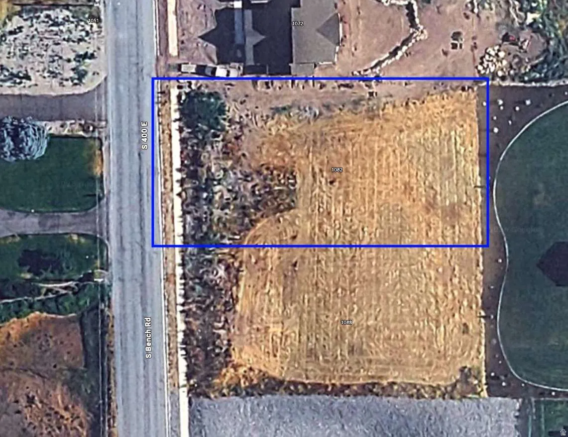 Aerial Map. Outlining the property boundaries relative to surrounding infrastructure