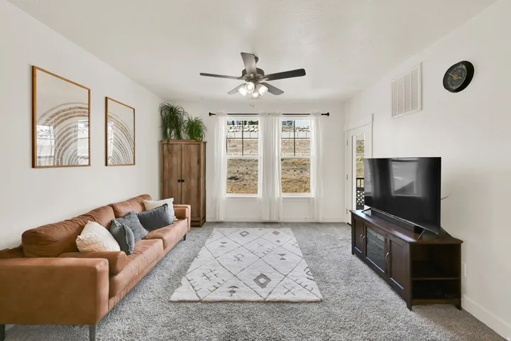 1794 W Eaglewood Dr #201, Saratoga Springs, Utah 84045