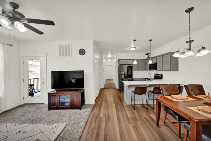 1794 W Eaglewood Dr #201, Saratoga Springs, Utah 84045