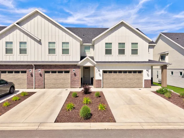 Charming townhome in Lindon