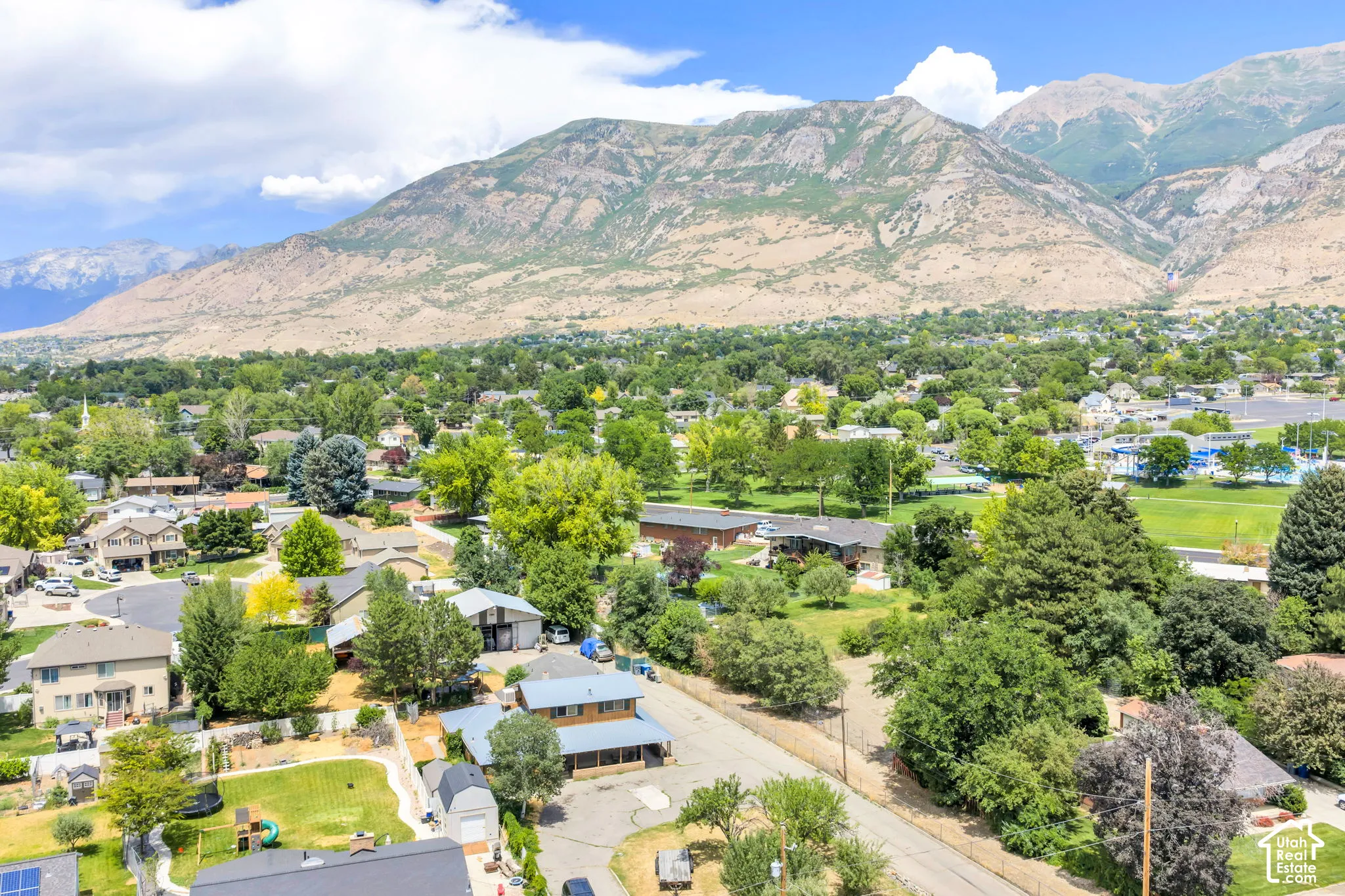 Gorgeous mountain backdrop