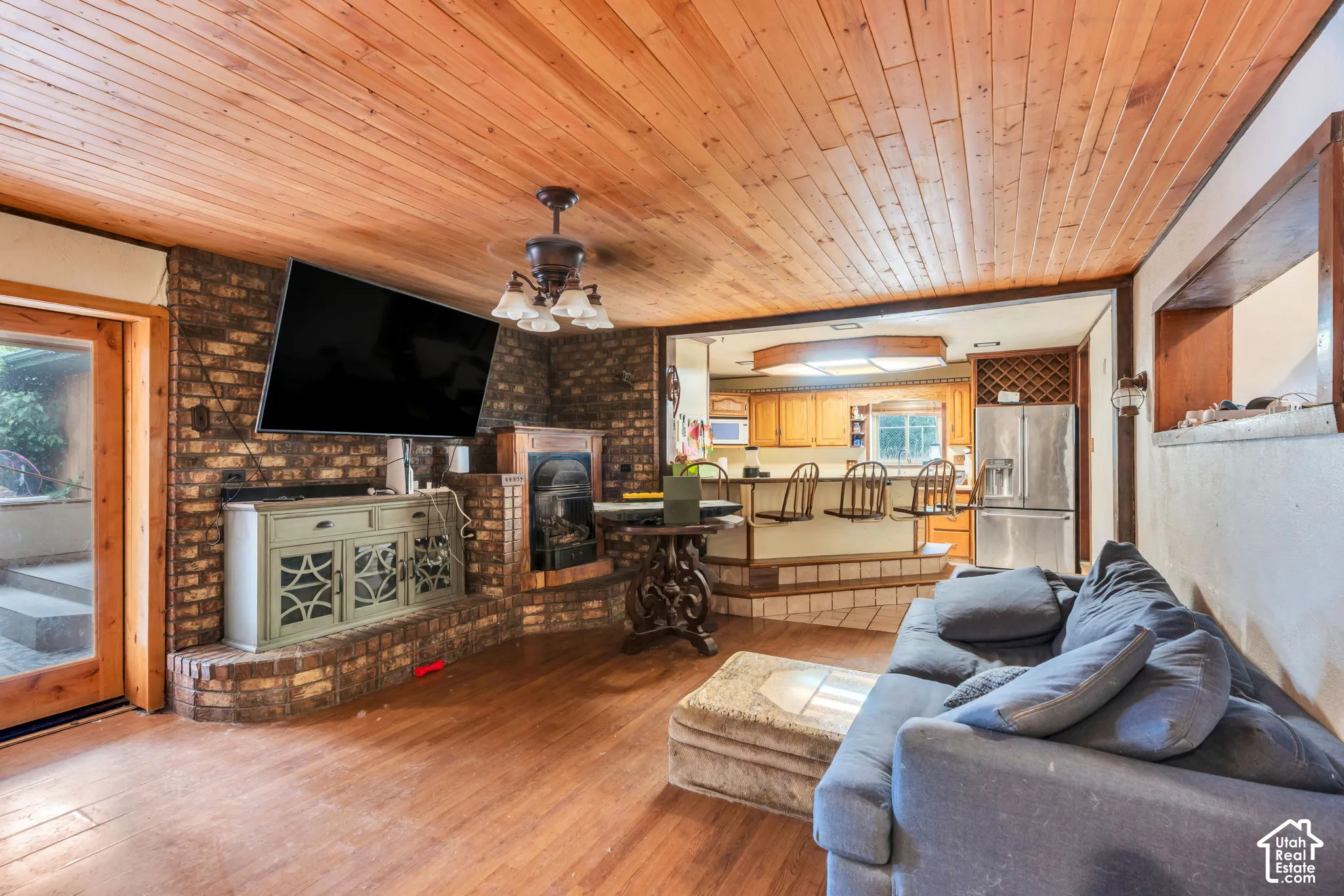 Rustic living room with stunning fireplace