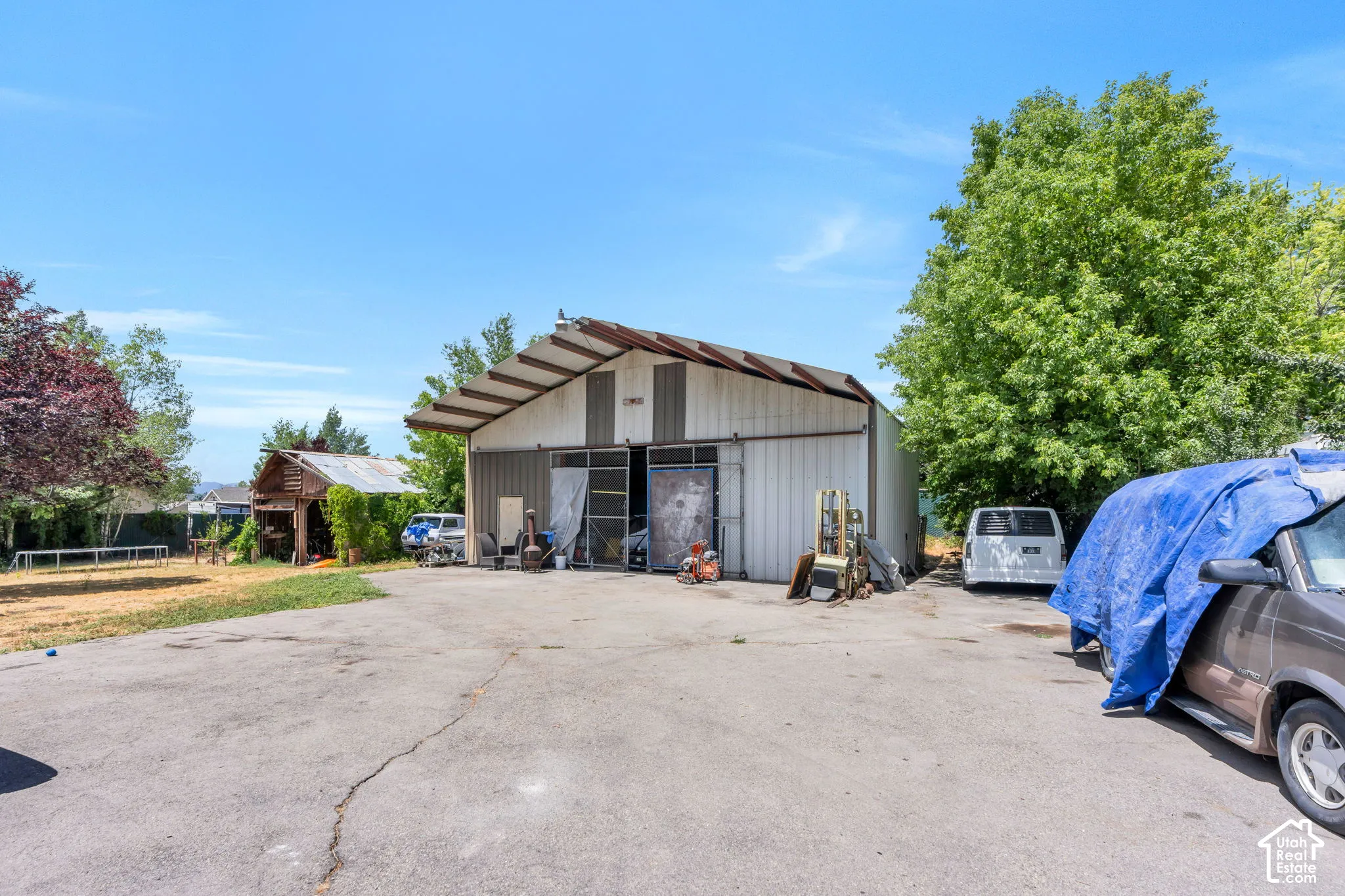 Large detached workshop