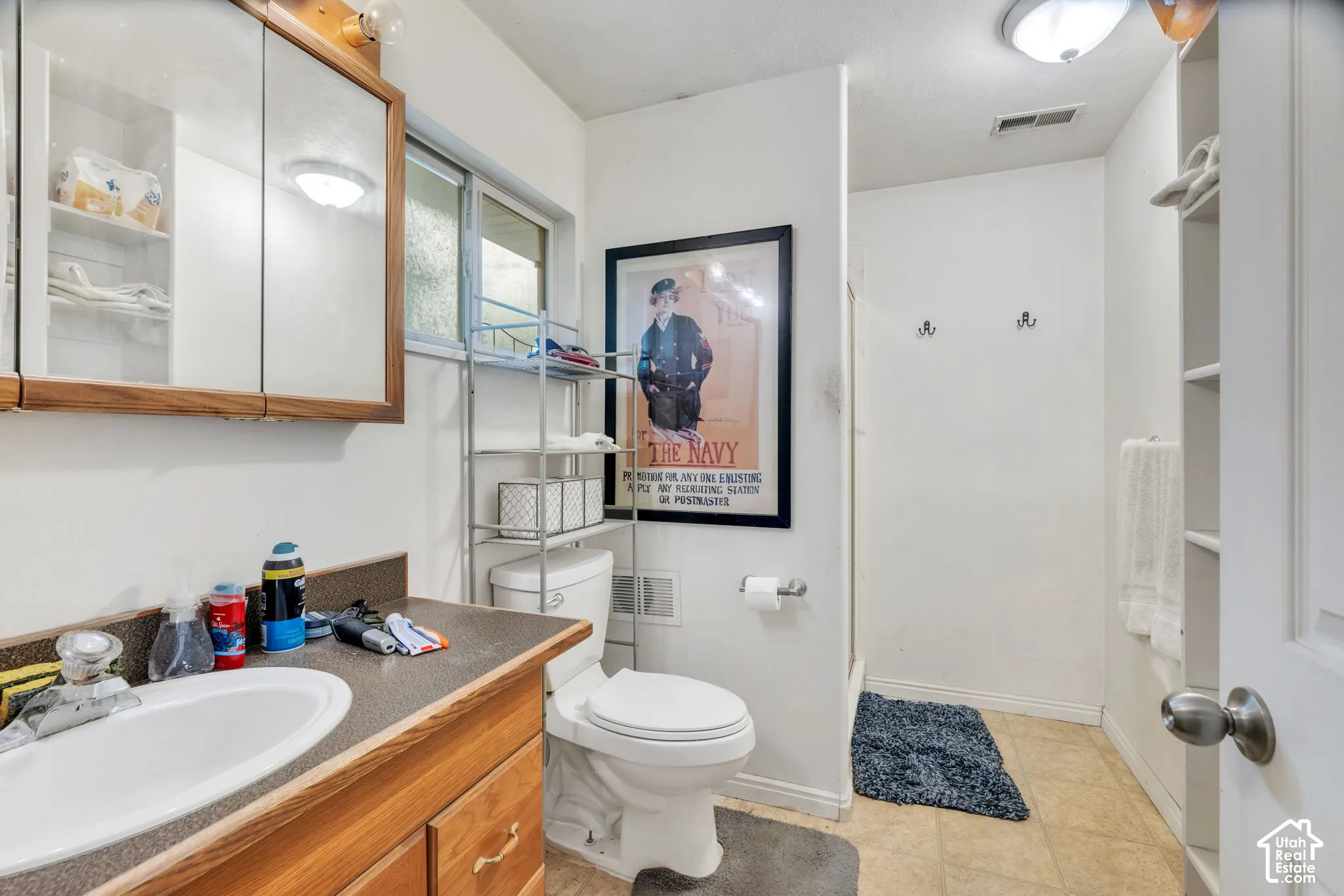 Bright full bath in ADU