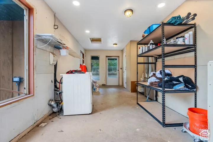 Large laundry room