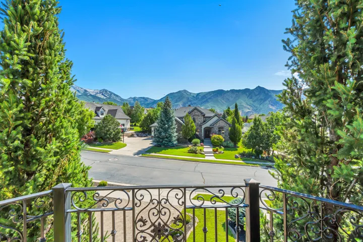 12527 N Wildflower Ln, Highland, Utah 84003