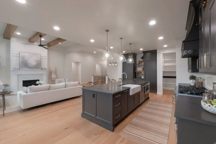 1198 E 110 S, Pleasant Grove, Utah 84062