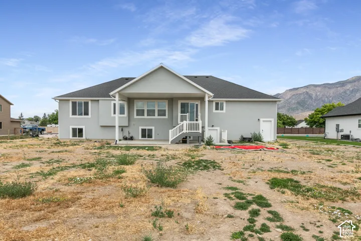 2543 W 3100 N, Farr West, Utah 84404