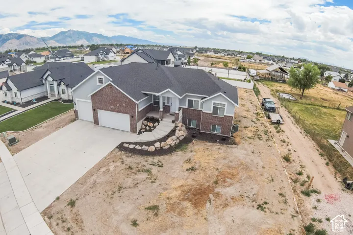 2543 W 3100 N, Farr West, Utah 84404
