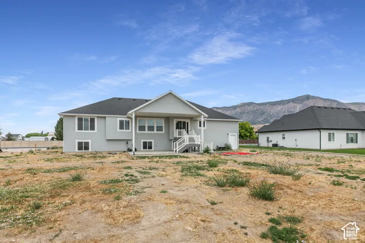 2543 W 3100 N, Farr West, Utah 84404