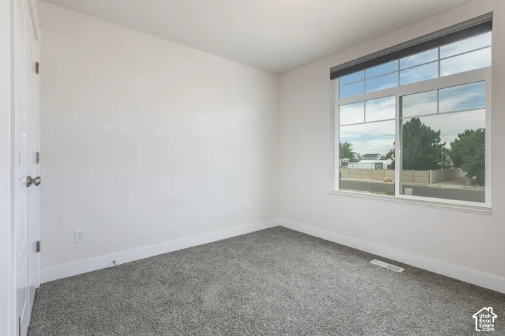 2543 W 3100 N, Farr West, Utah 84404