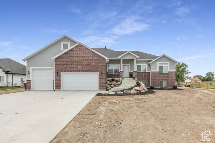 2543 W 3100 N, Farr West, Utah 84404