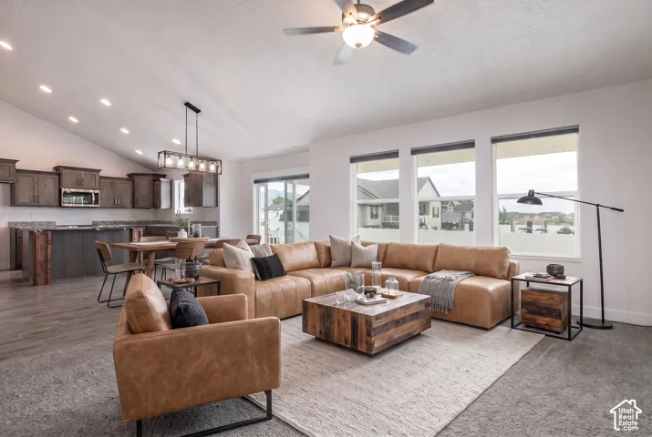 2543 W 3100 N, Farr West, Utah 84404