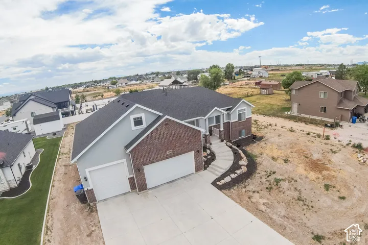 2543 W 3100 N, Farr West, Utah 84404