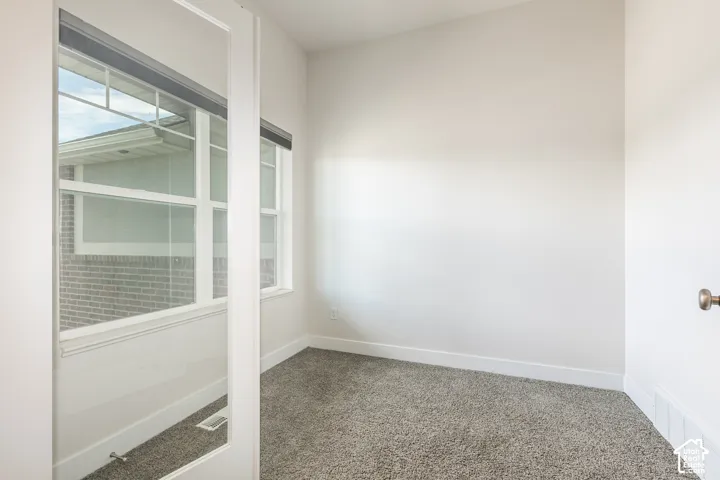 2543 W 3100 N, Farr West, Utah 84404