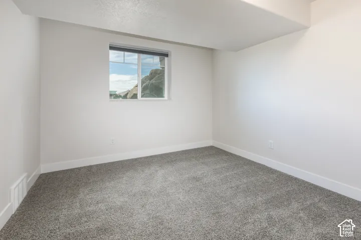 2543 W 3100 N, Farr West, Utah 84404
