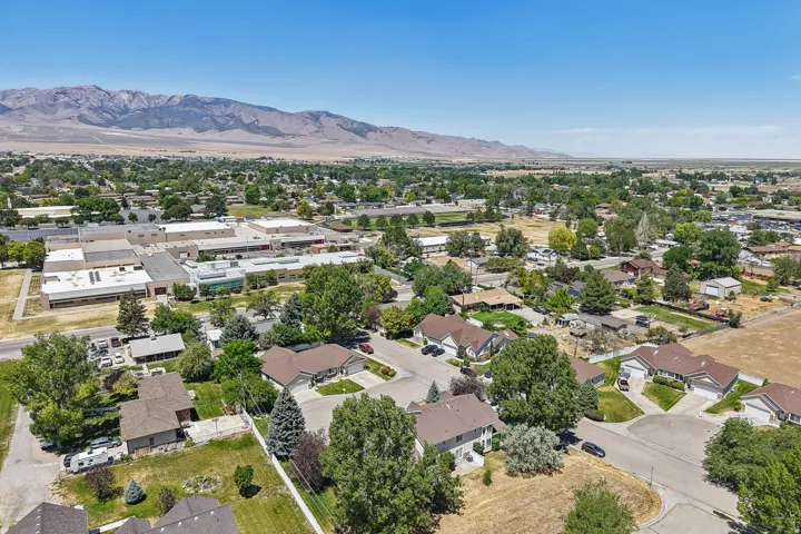 175 S Country Ct, Grantsville, Utah 84029