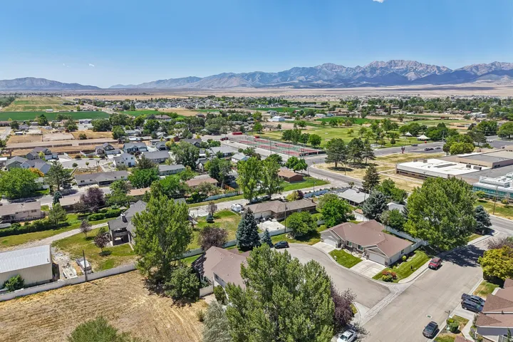 175 S Country Ct, Grantsville, Utah 84029