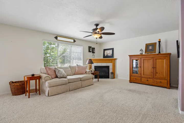 175 S Country Ct, Grantsville, Utah 84029