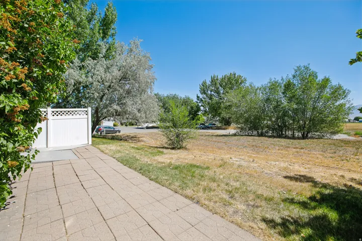175 S Country Ct, Grantsville, Utah 84029