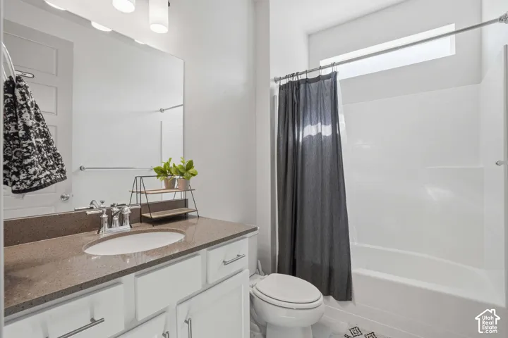8139 W Joe Dr, Magna, Utah 84044
