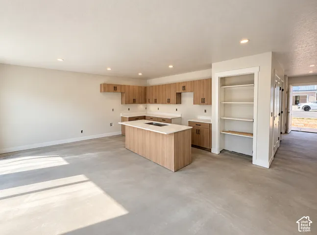 1058 N Summit View Dr, Harrisville, Utah 84404
