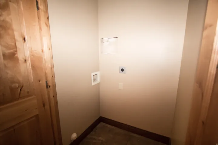 Basement Laundry