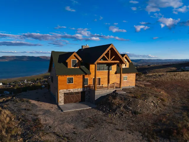 1249 N Sculpin Loop, Garden City, Utah 84028