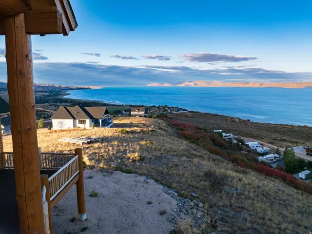 1249 N Sculpin Loop, Garden City, Utah 84028