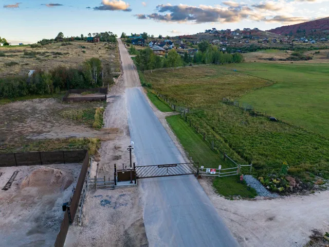 1249 N Sculpin Loop, Garden City, Utah 84028