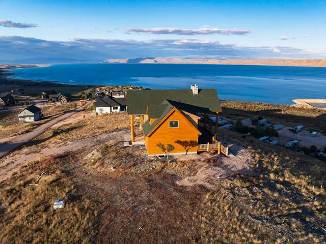 1249 N Sculpin Loop, Garden City, Utah 84028