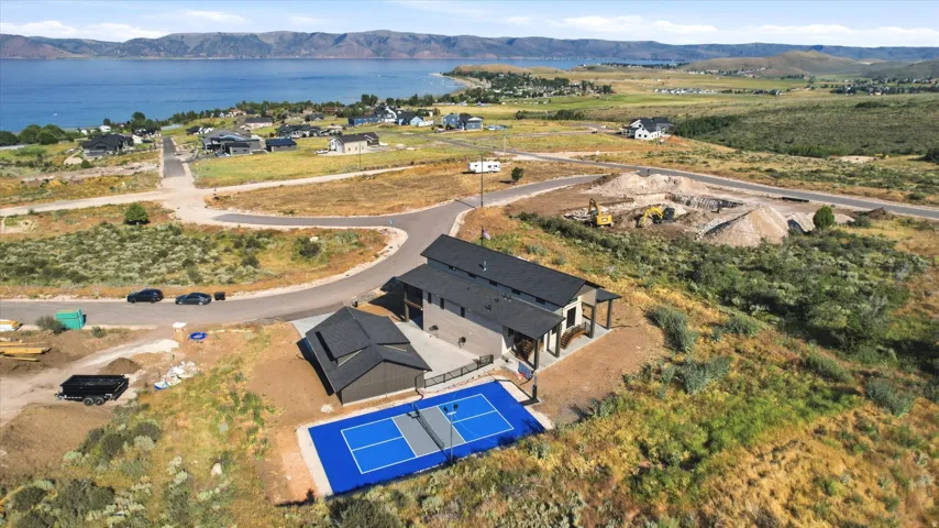 571 W Coopers Cir, Garden City, Utah 84028