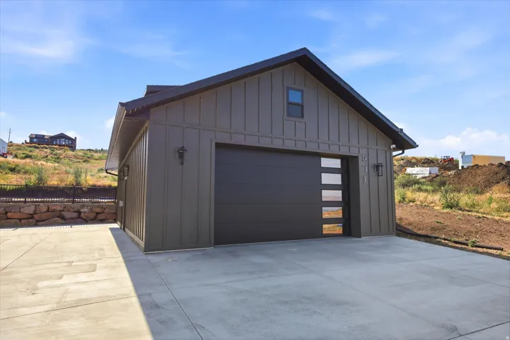 571 W Coopers Cir, Garden City, Utah 84028