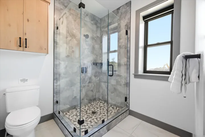 571 W Coopers Cir, Garden City, Utah 84028