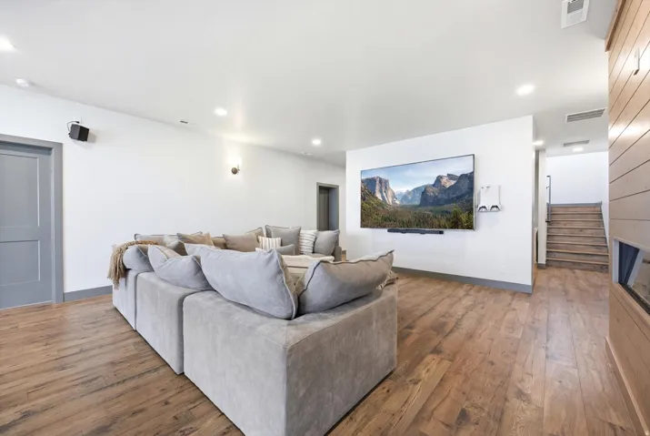 571 W Coopers Cir, Garden City, Utah 84028