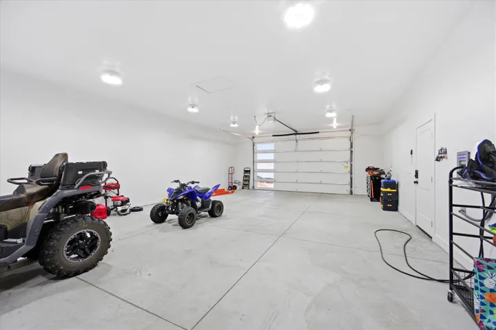 571 W Coopers Cir, Garden City, Utah 84028