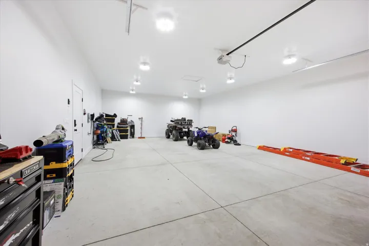 571 W Coopers Cir, Garden City, Utah 84028