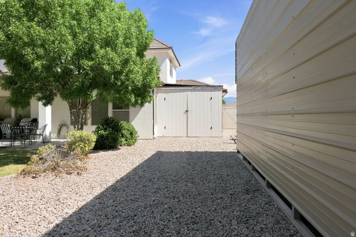 Shed