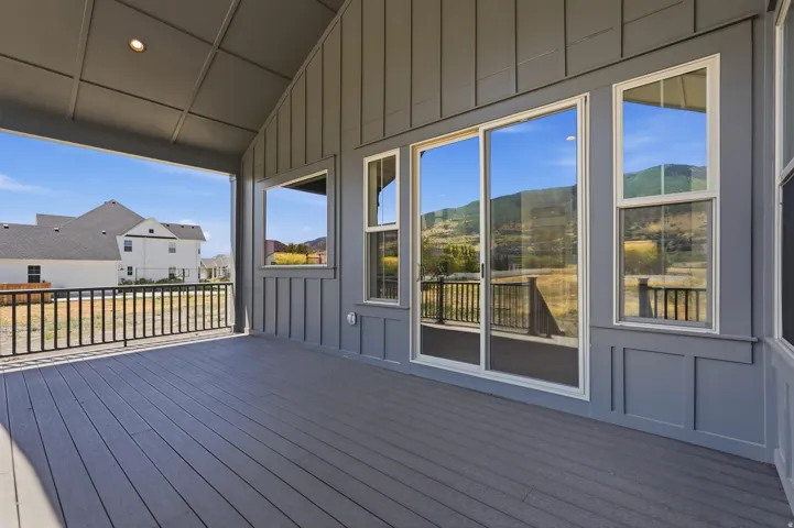 587 S Daniel Dr #817, Farmington, Utah 84025