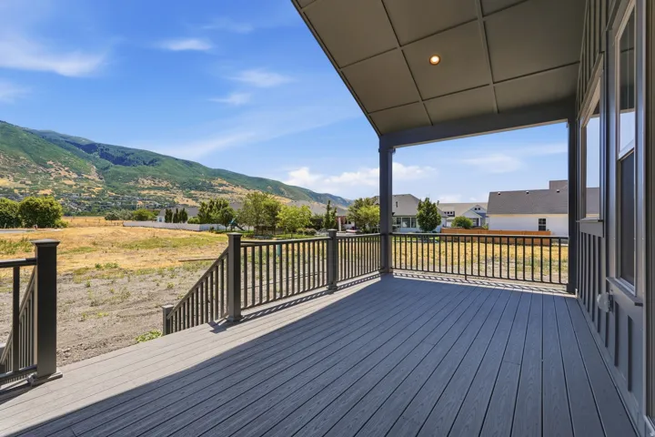 587 S Daniel Dr #817, Farmington, Utah 84025
