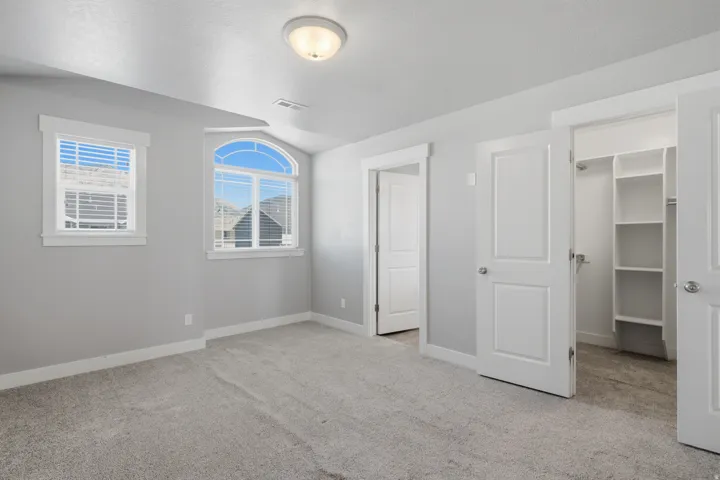 245 W 1950 N, Harrisville, Utah 84414