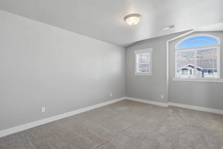 245 W 1950 N, Harrisville, Utah 84414