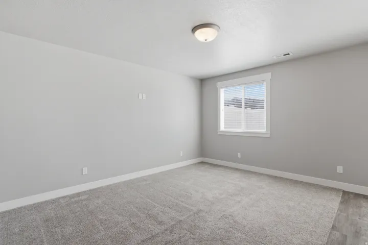 245 W 1950 N, Harrisville, Utah 84414