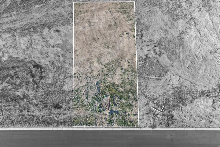 Site Plan. Presenting an aerial view of the property with boundary demarcation and roadway proximity