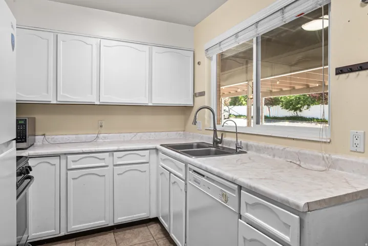 2120 E Georgetown Sq, Millcreek, Utah 84109