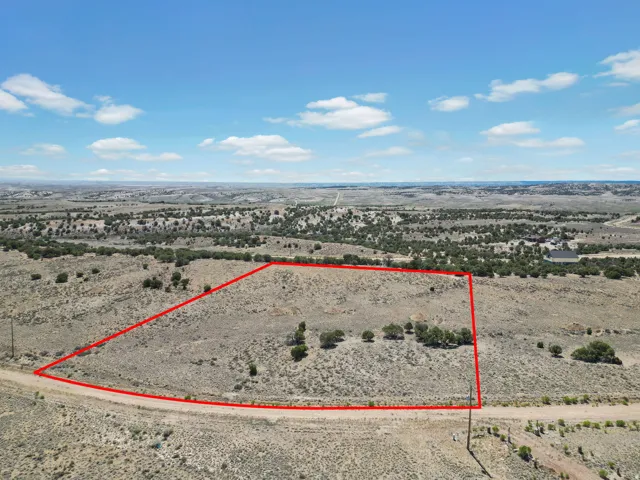 Approximate lot lines shown for illustration only. Buyer to verify all property boundaries, acreage, easements, utilities, and all listing information.