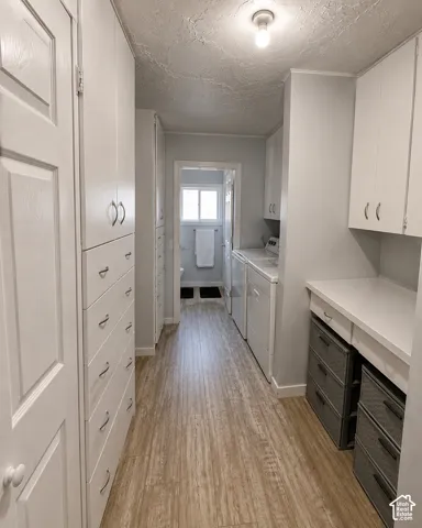 Laundry room/Hallway